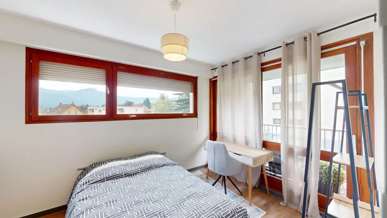 Rue Édouard Pailleron, Jacob-Bellecombette preview