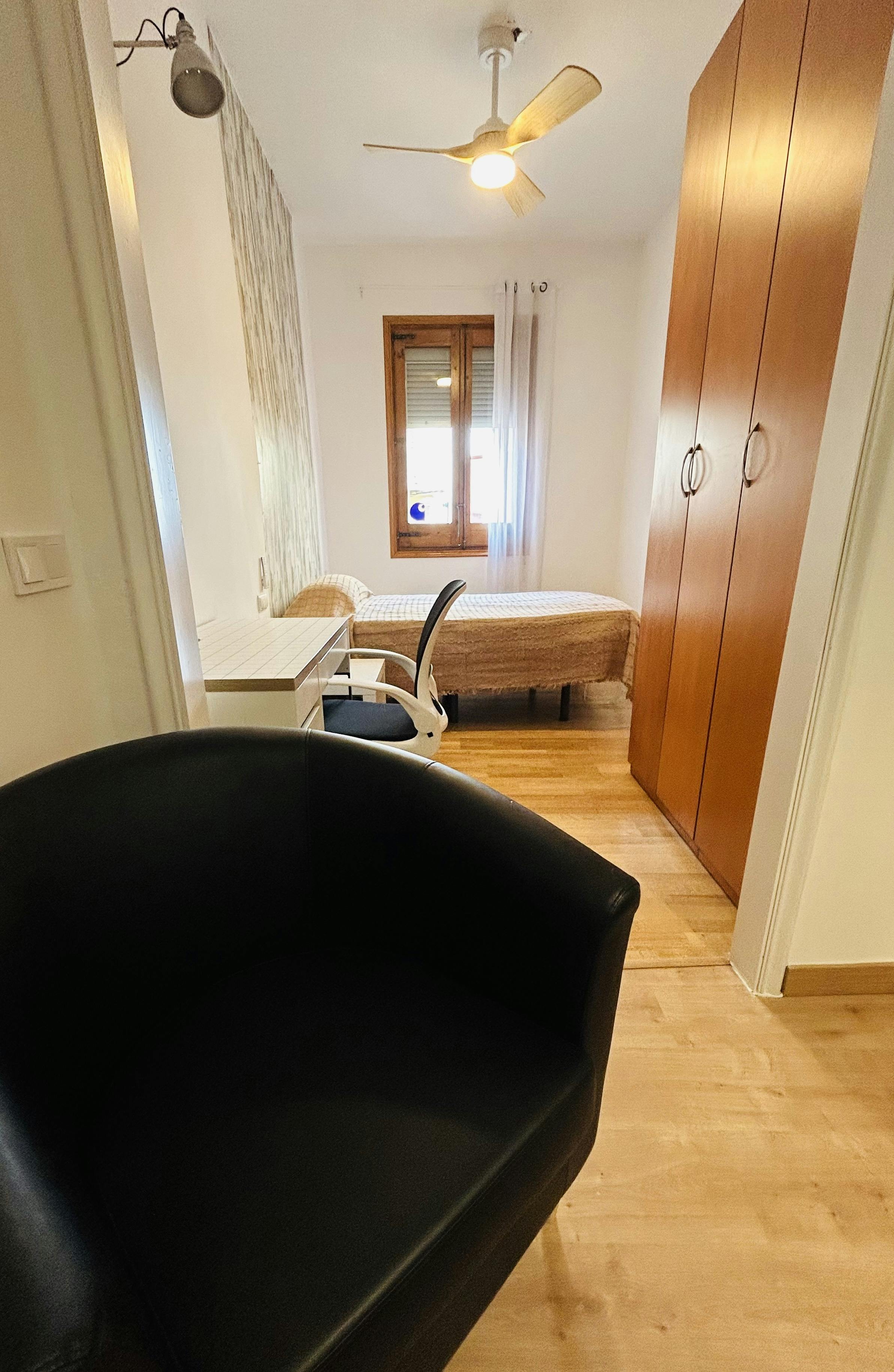 Private room for rent for €425 per month in Reus, Raval Robuster