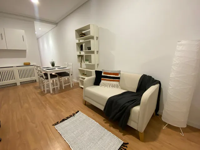 Private room in Calle de Rafael Calvo, Madrid (1528103) room image 10