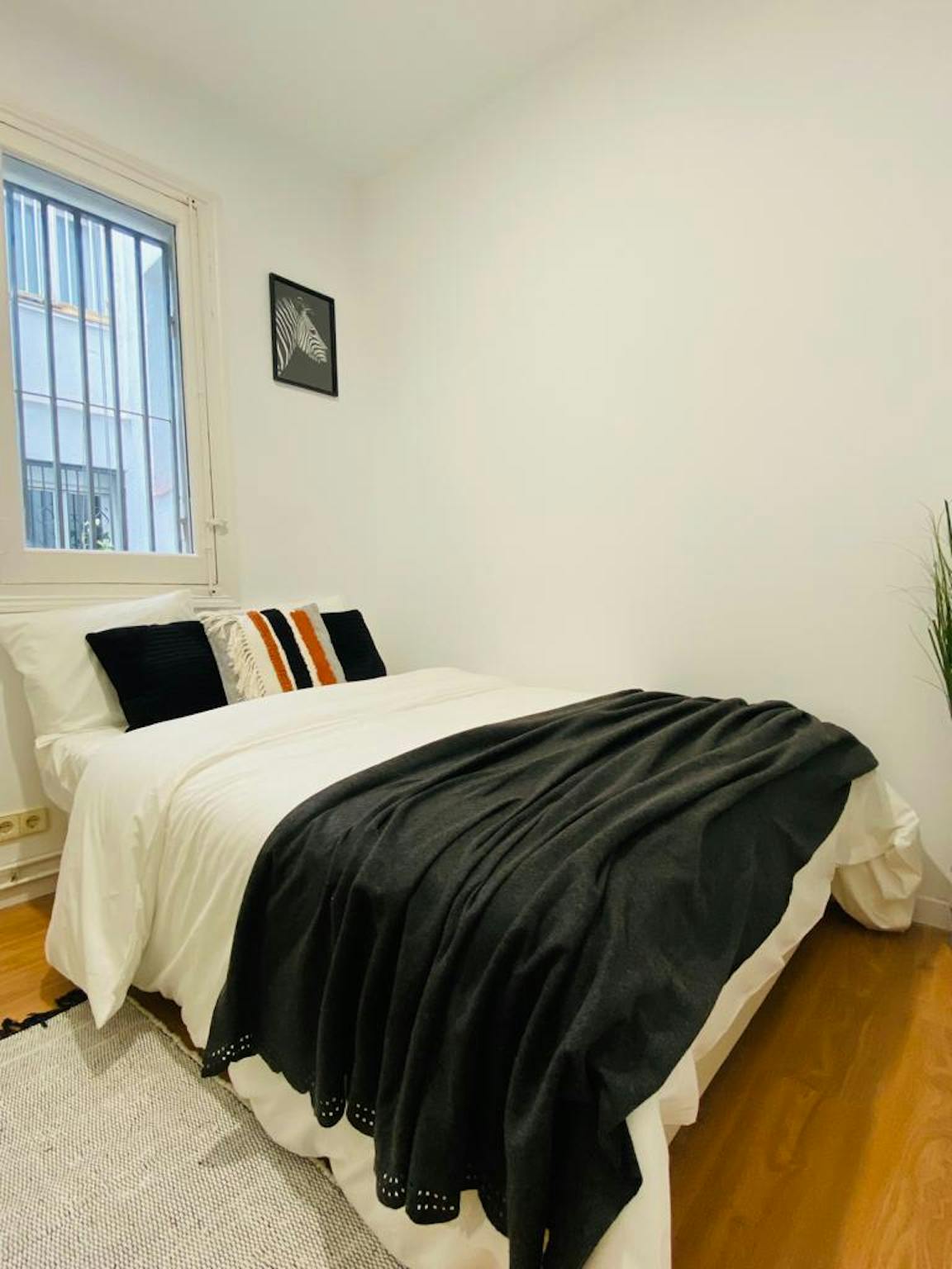 Calle de Rafael Calvo, Madrid preview