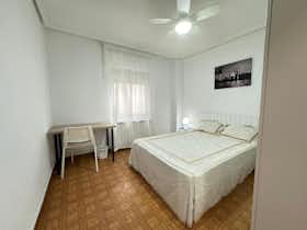 Приватна кімната за оренду для 450 EUR на місяць у Leganés, Calle Fray Melchor Cano