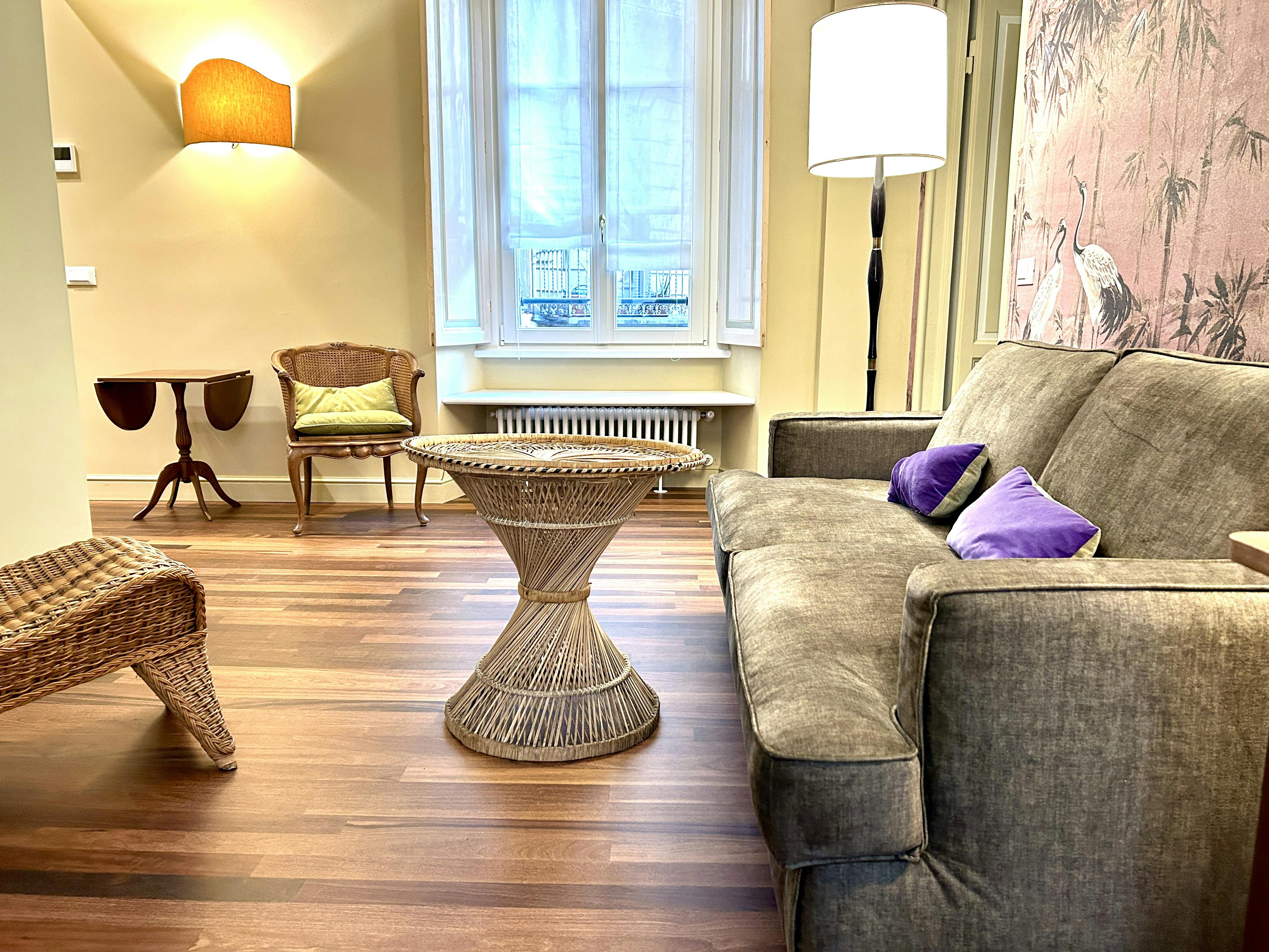 Apartment for rent for €5,200 per month in Milan, Via Vincenzo Monti