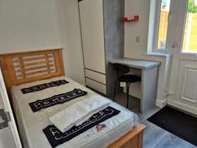 Private room for rent for €920 per month in Dublin, Shanowen Avenue