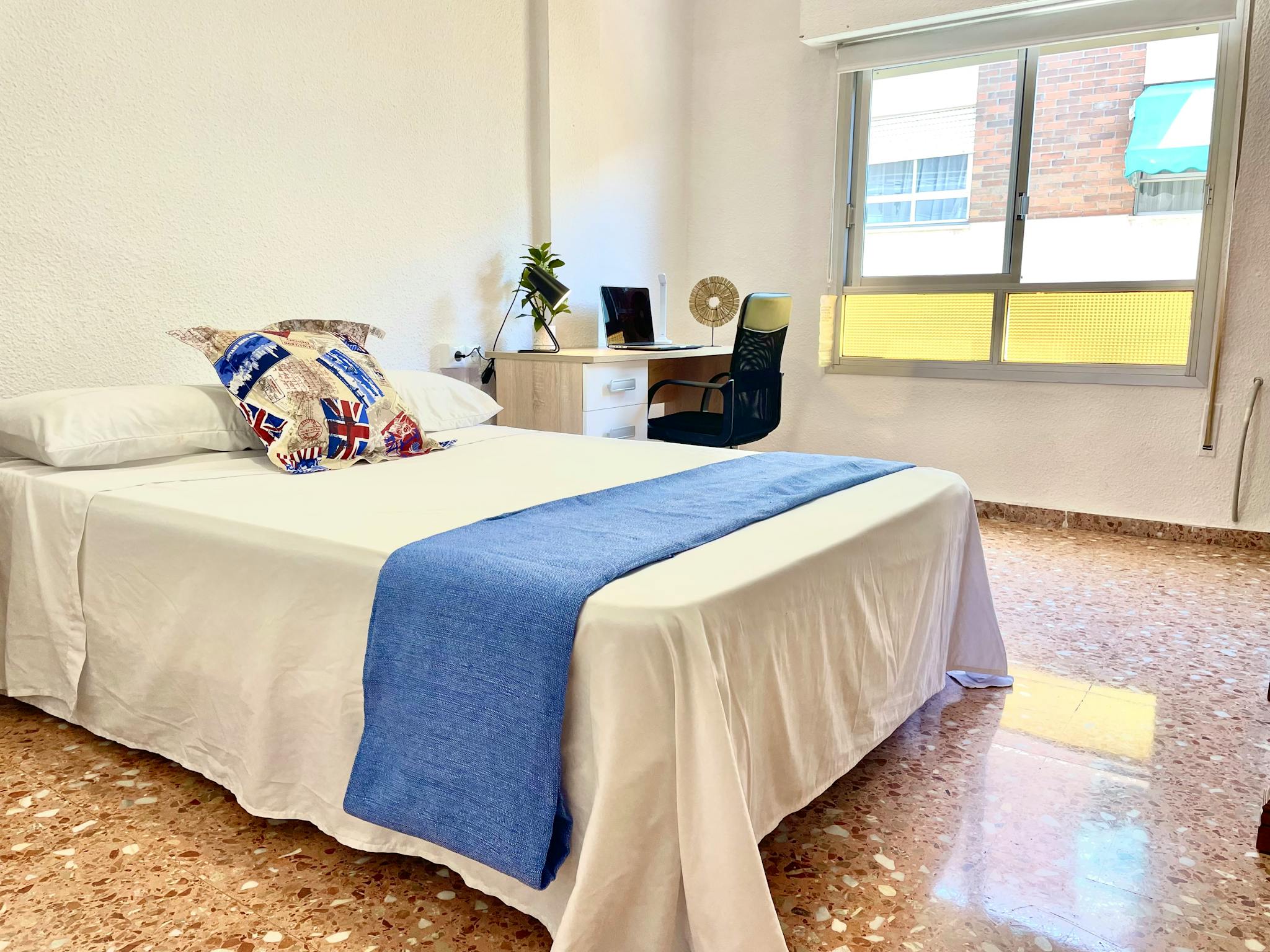 Calle Labradores, San Vicent del Raspeig preview