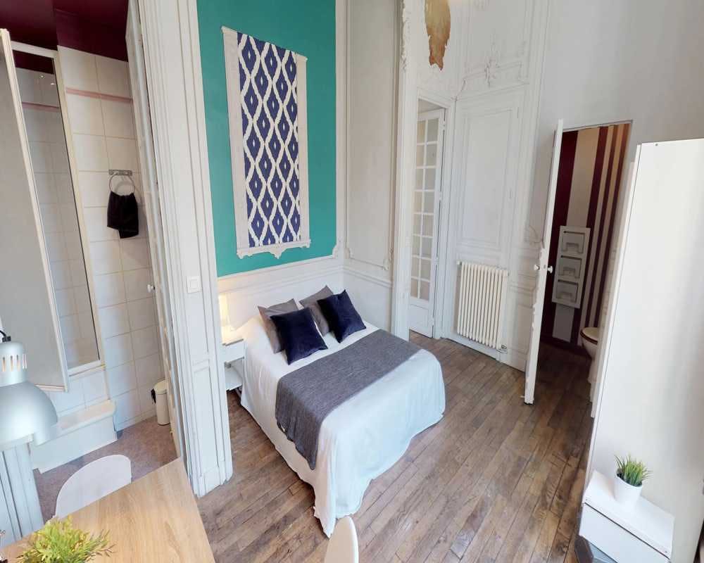 Rue des deux Ponts, Montpellier preview