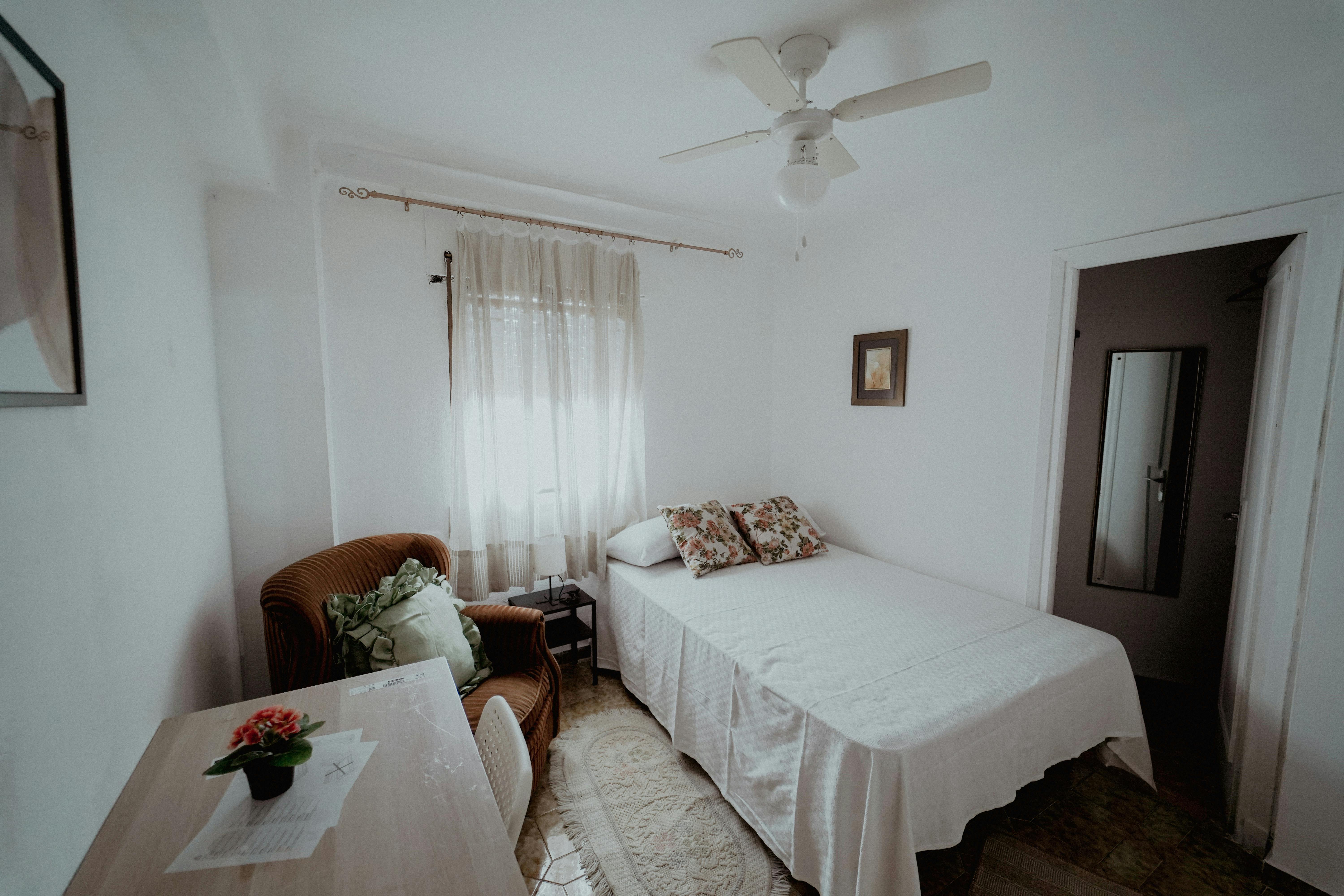 Single room Sevilla, 1 bed, 9m² — photo 5