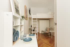 单间公寓 正在以 €1,200 的月租出租，其位于 Madrid, Costanilla de los Ángeles