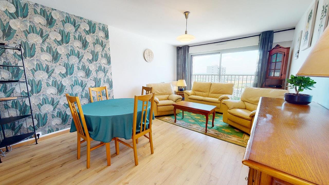 Apartment Vénissieux, 97m² — photo 2