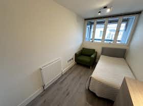 Private room for rent for £938 per month in London, Wycombe Place