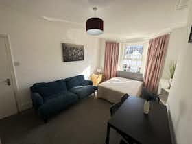 Privé kamer te huur voor £ 950 per maand in London, Robinson Road