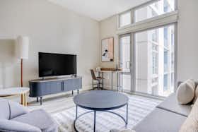 公寓 正在以 $3,024 的月租出租，其位于 San Francisco, Channel St