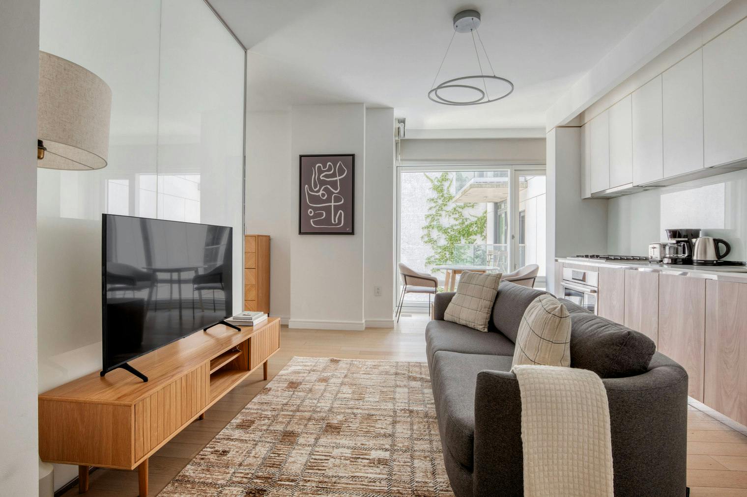 Wohnung zu mieten für $9,484 pro Monat in New York City, 11th Avenue