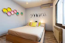 Private room for rent for €445 per month in Cornellà de Llobregat, Carrer de Miquel de Roncali