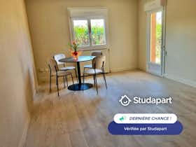 Appartement te huur voor € 850 per maand in Valence, Rue de la Chamberlière