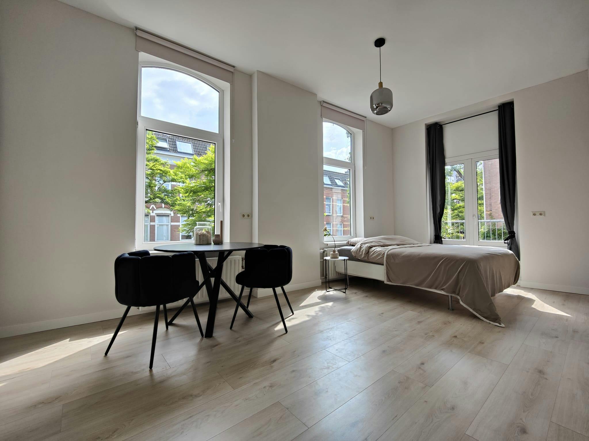 Claes de Vrieselaan, Rotterdam preview