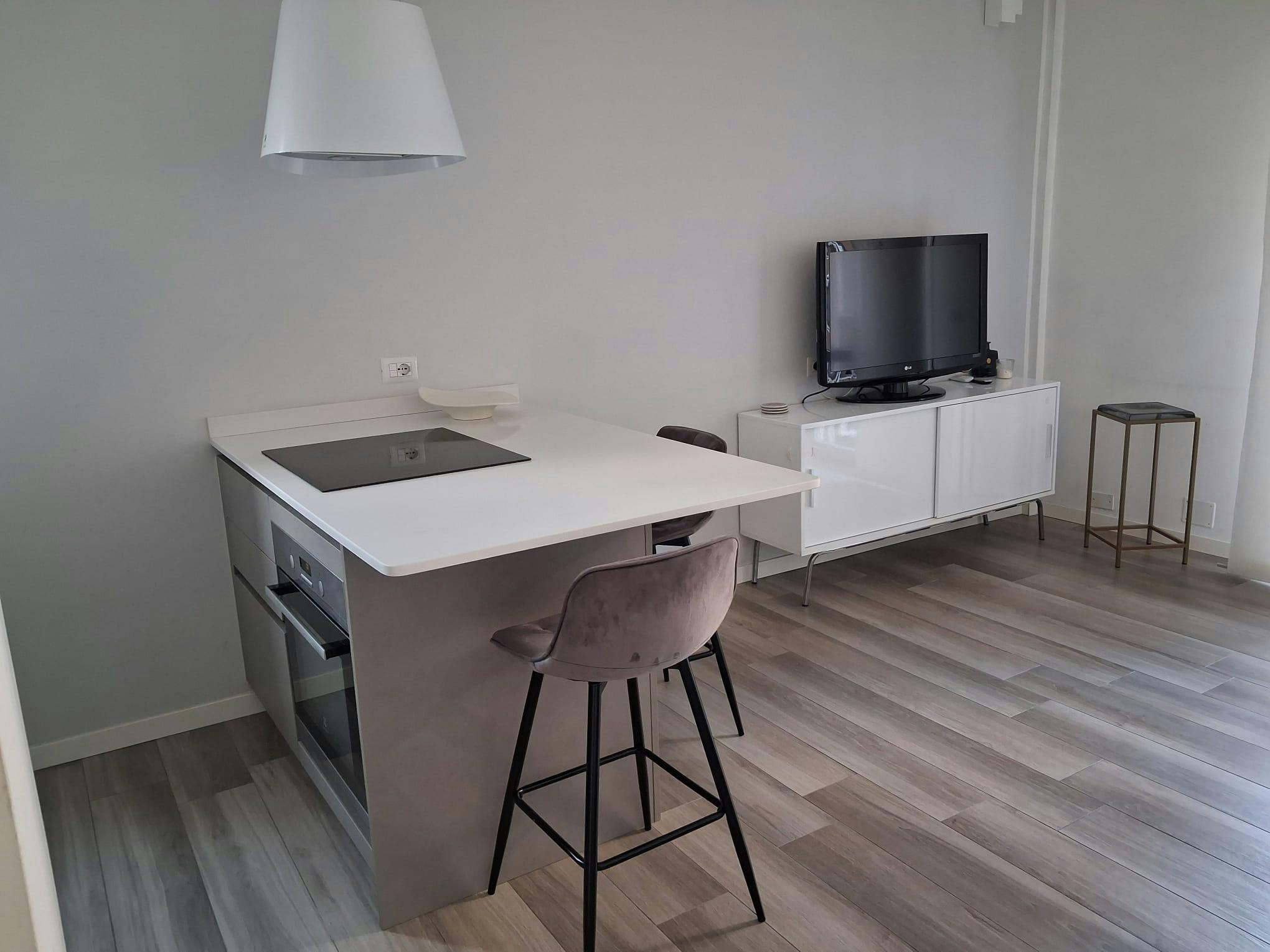 Via Savona, Milan preview