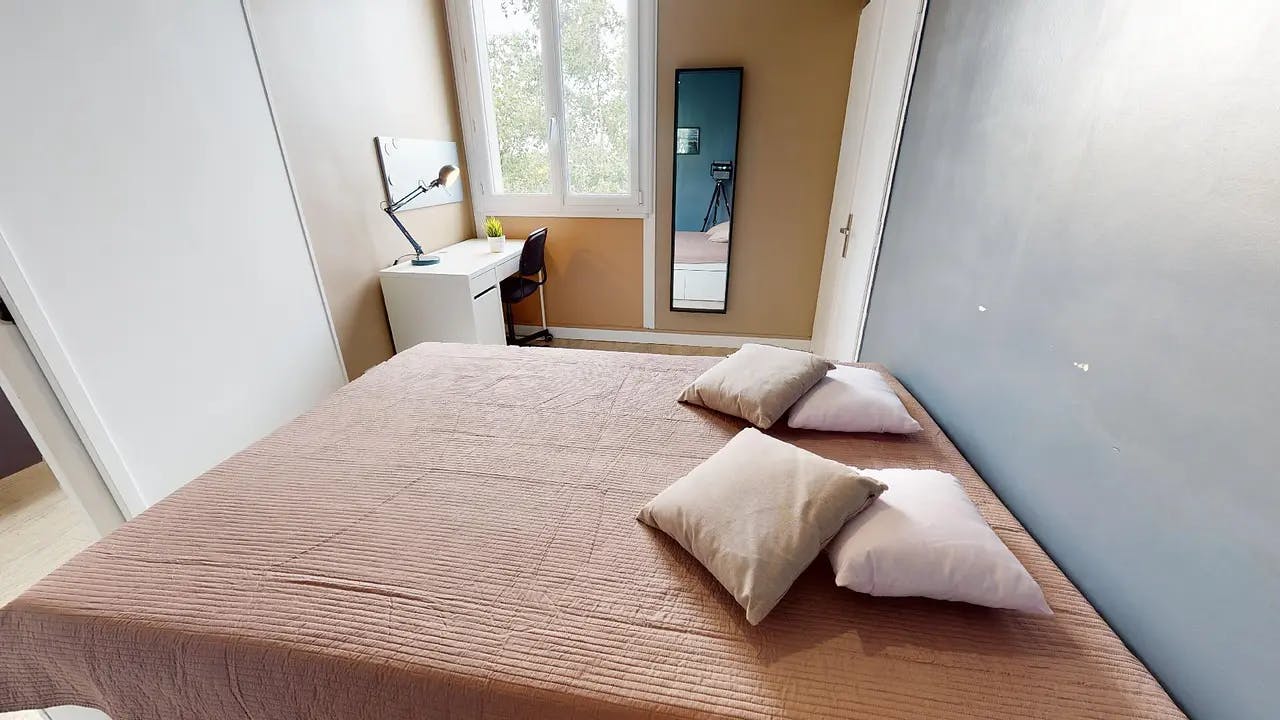 Rue Henri Brosse, Oullins-Pierre-Bénite preview