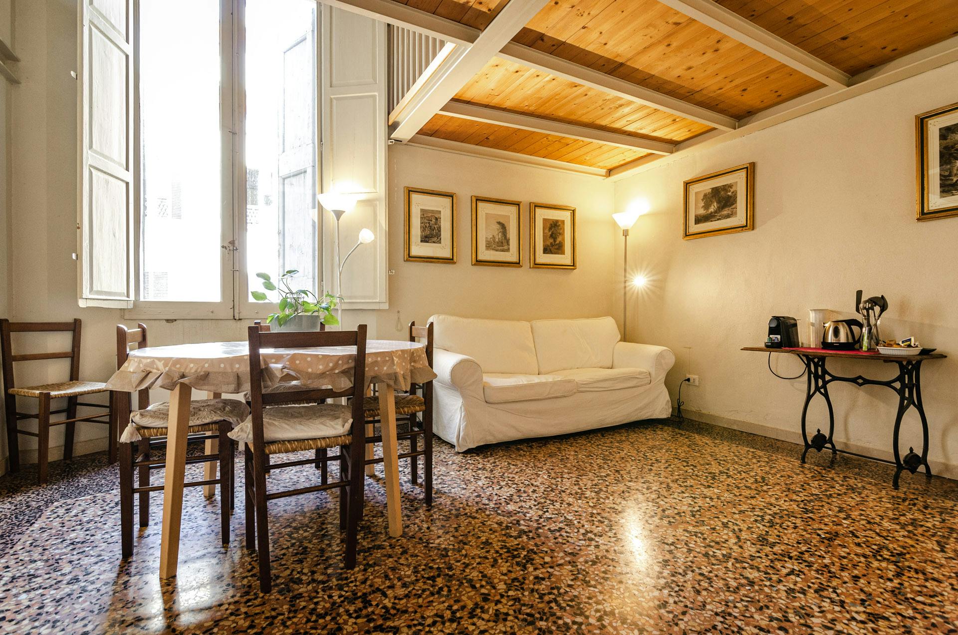 Via Fossalta, Bologna