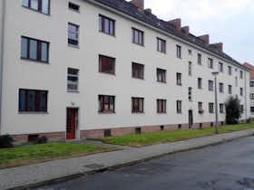 Apartment for rent for €440 per month in Magdeburg, Am Polderdeich