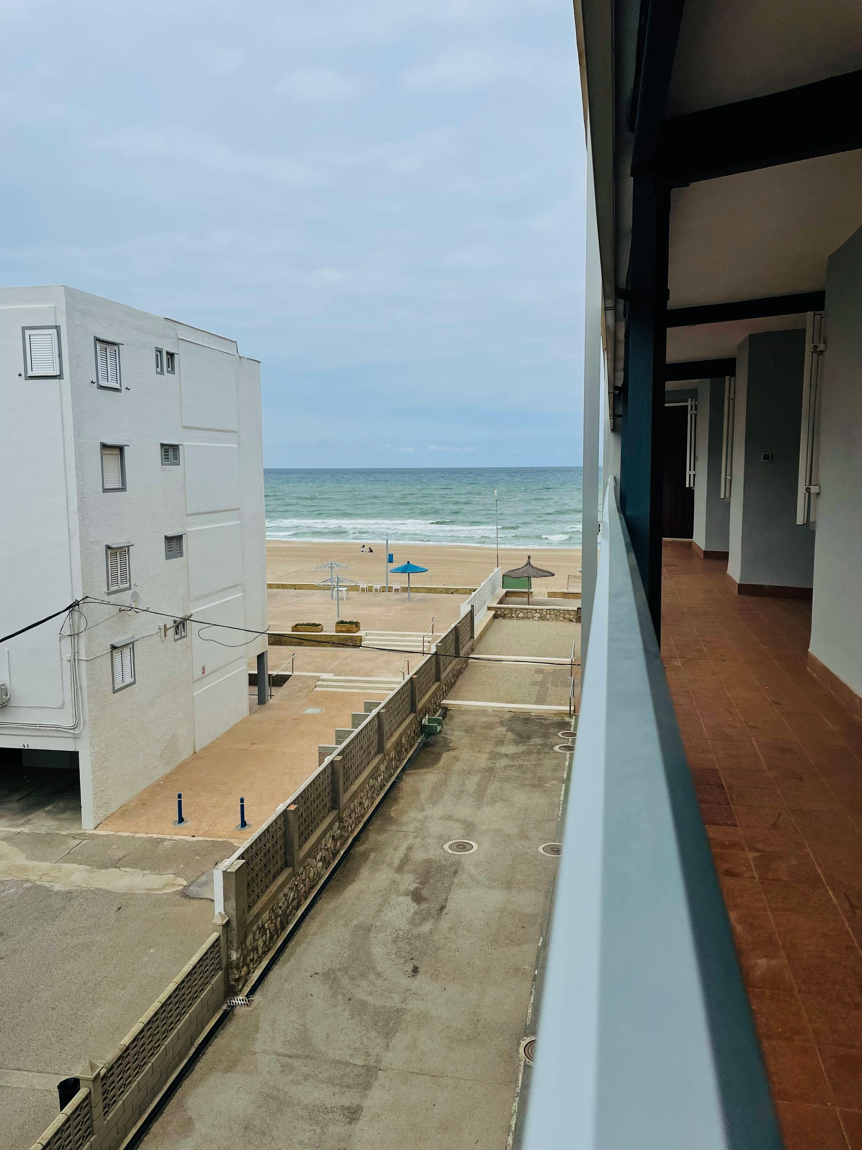 Appartement te huur voor € 4.000 per maand in Valencia, Avinguda de les Gavines