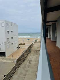 Lägenhet att hyra för 4 000 € i månaden i Valencia, Avinguda de les Gavines