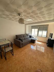 Mieszkanie do wynajęcia za 900 € miesięcznie w mieście Castelló de la Plana, Carrer Cabanes