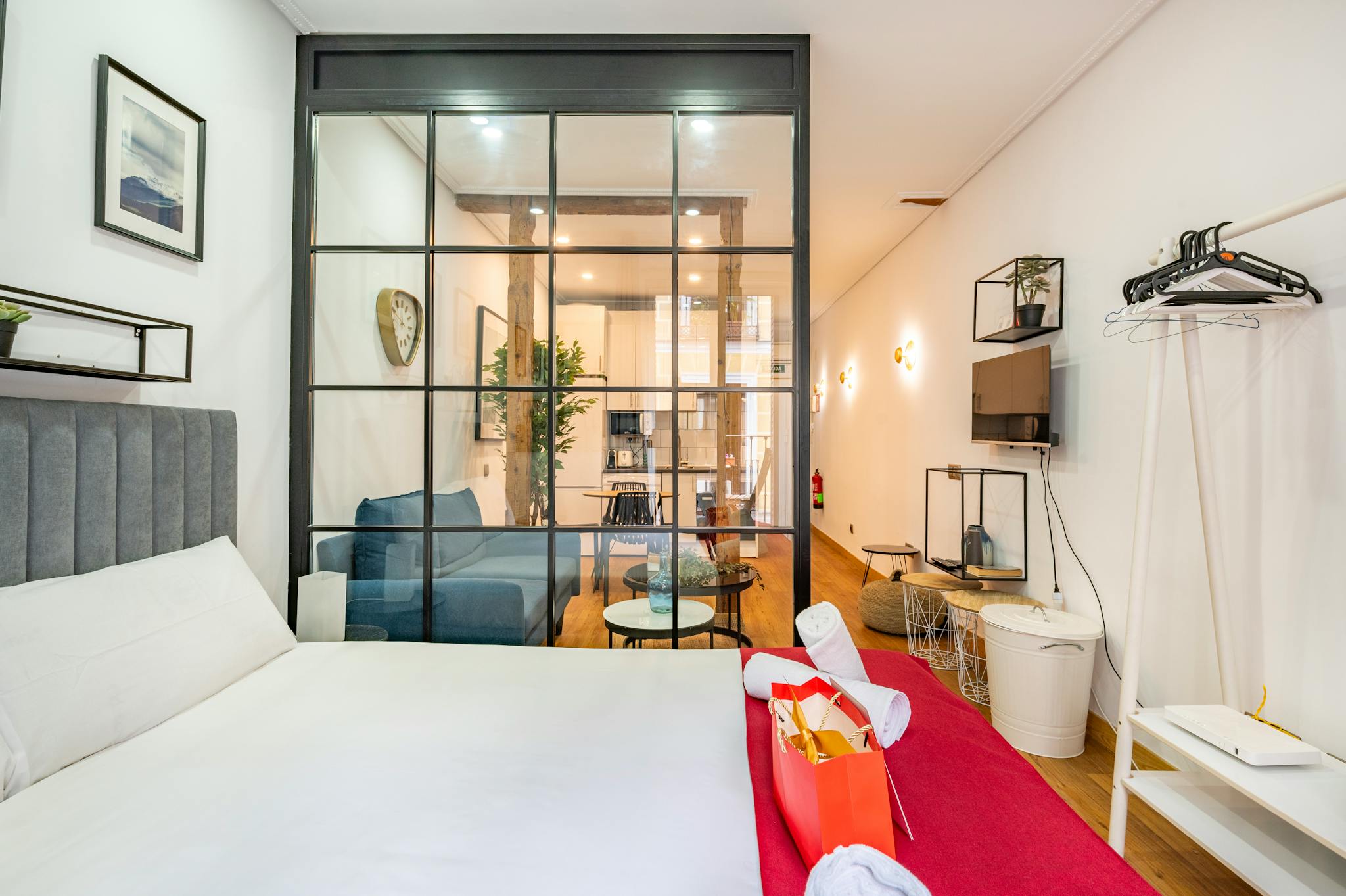 Calle del Espíritu Santo, Madrid preview