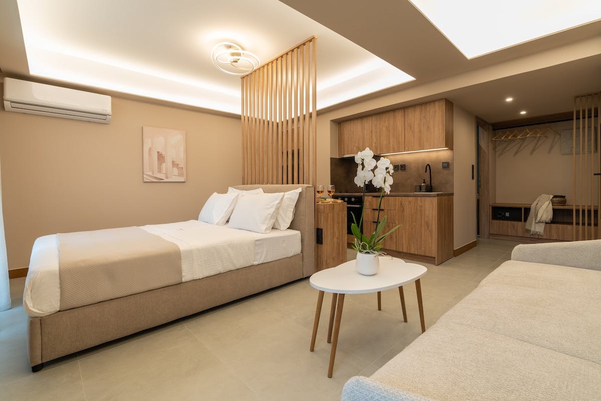 Studio for rent for €1,300 per month in Athens, Fokionos