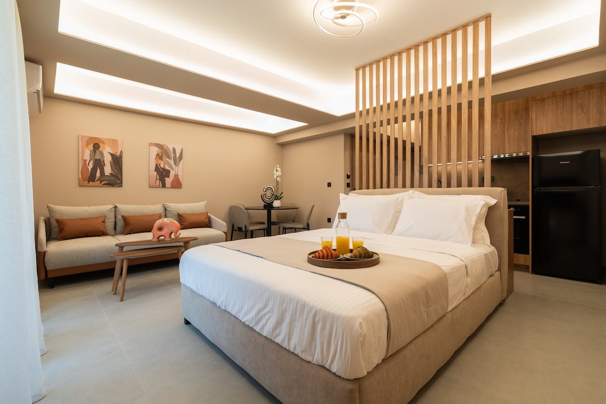 Studio for rent for €1,300 per month in Athens, Fokionos