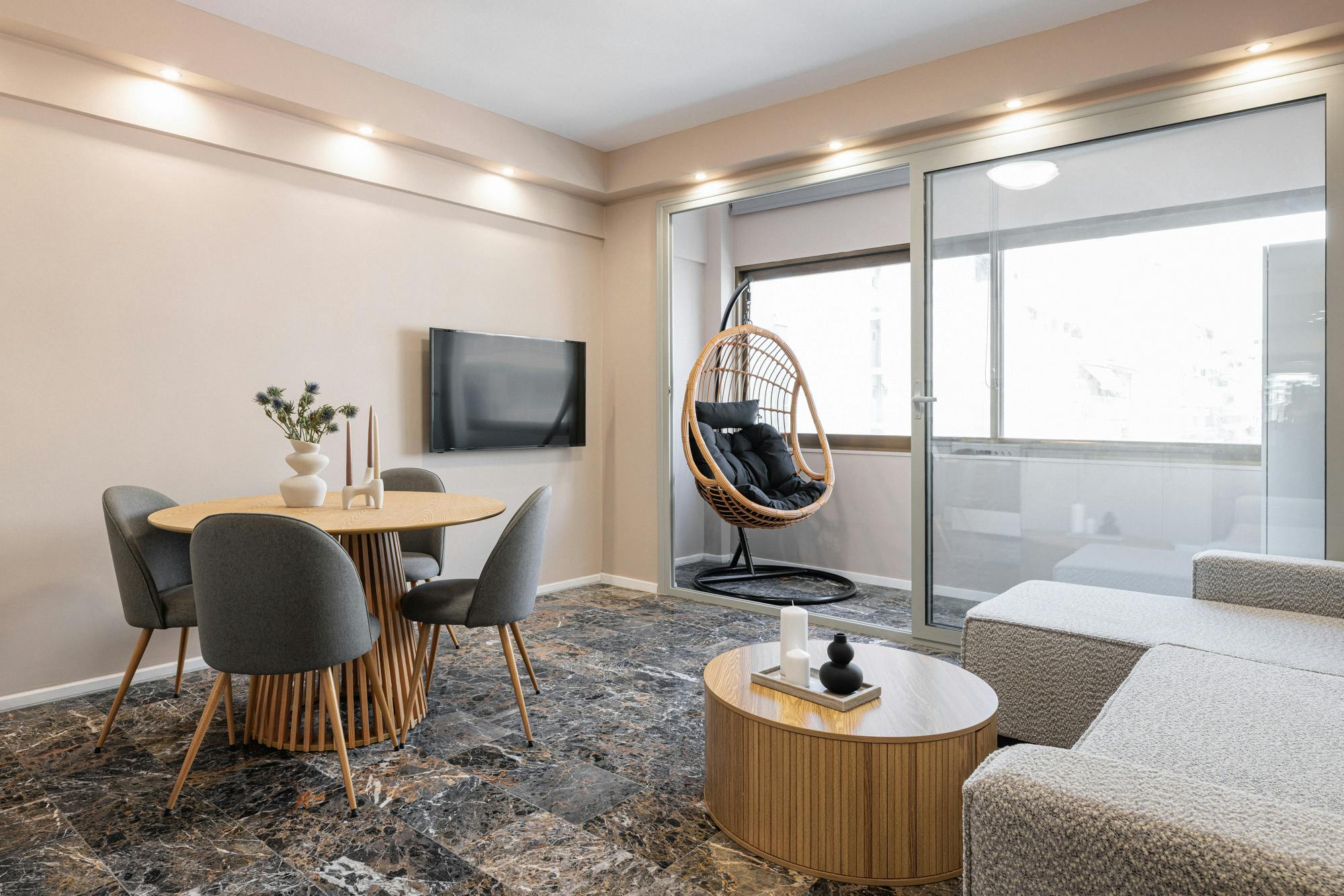 Apartament de închiriat pentru 1.300 EUR pe lună în Thessaloníki, Agias Sofias