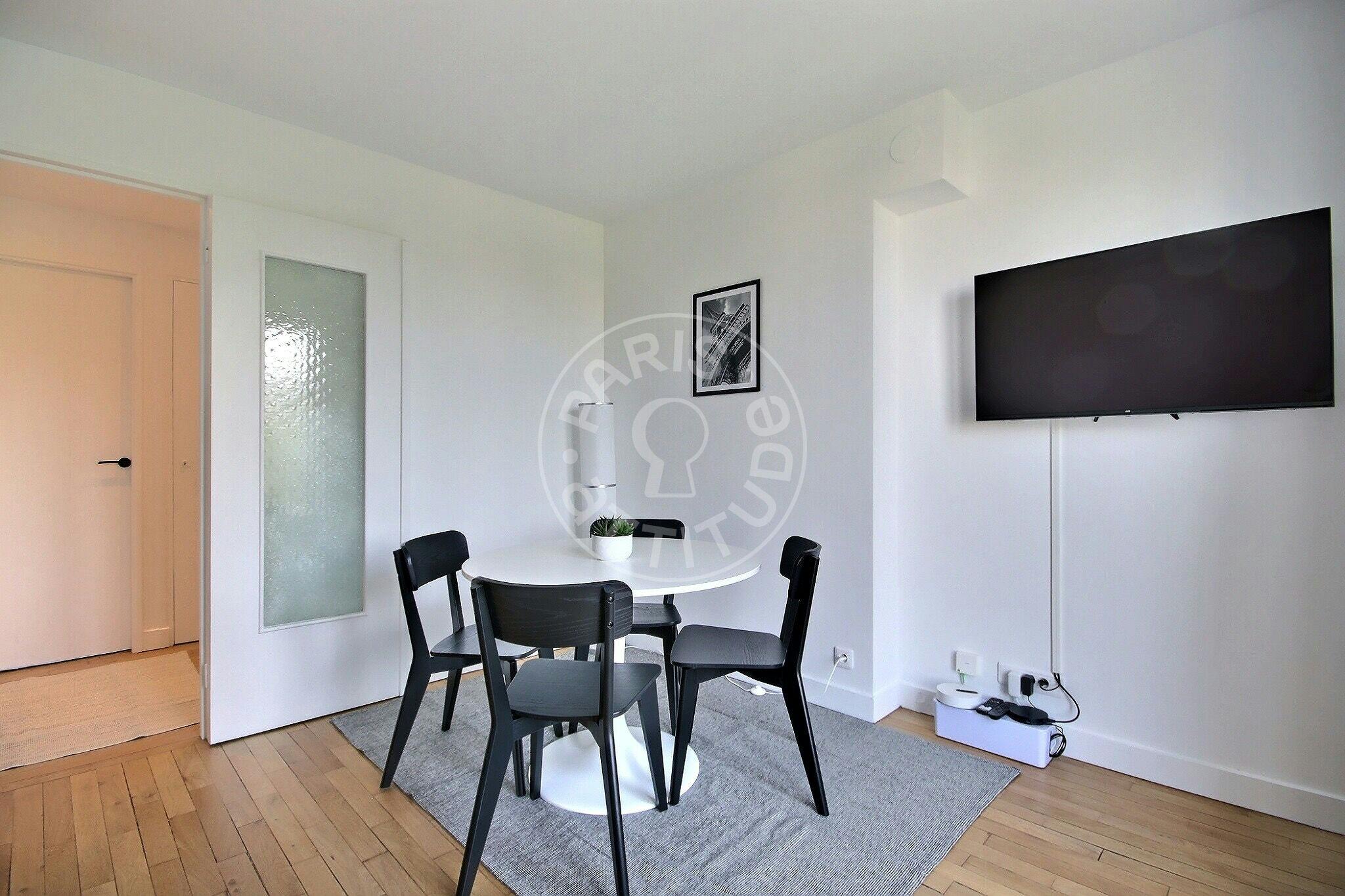 Apartment Paris, 2 beds — photo 2
