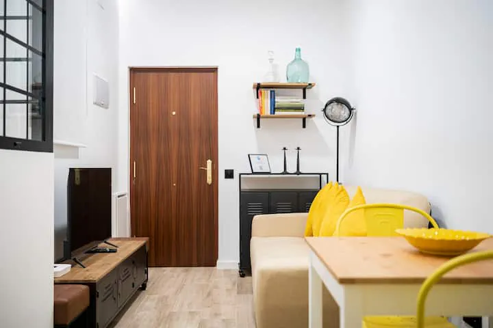 1-Bedroom Apartment in Calle de Atocha, Madrid (1530372) ROOM 1