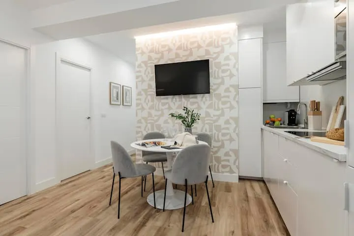 3-Bedroom Apartment in Calle de Luis Cabrera, Madrid (1530380) ROOM 3