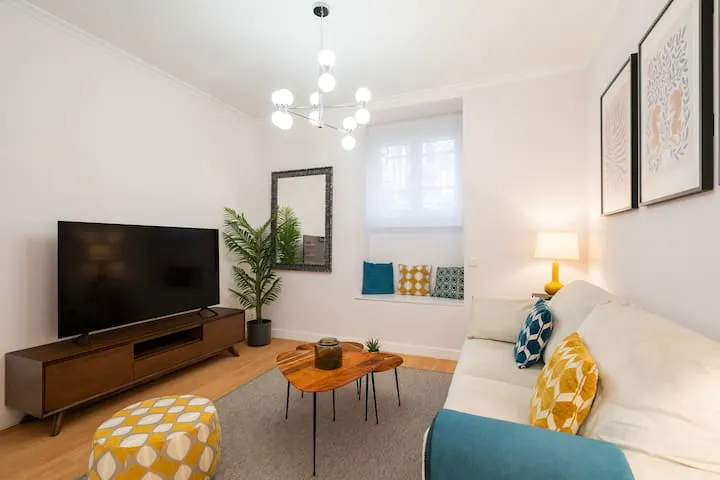 1-Bedroom Apartment in Calle de Rodríguez San Pedro, Madrid (1530386) ROOM 1