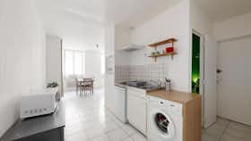 公寓 正在以 €425 的月租出租，其位于 Pau, Rue Viard