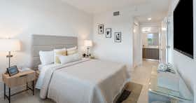 Отдельная комната сдается в аренду за $1,495 в месяц в Miami, NE 83rd St