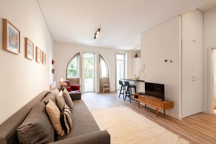 Rua do Tenente Valadim, Porto preview