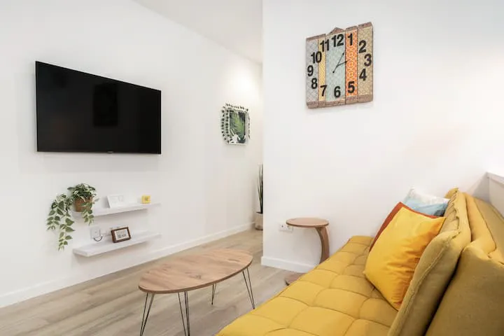 1-Bedroom Apartment in Calle de Torres Miranda, Madrid (1530588) ROOM 4