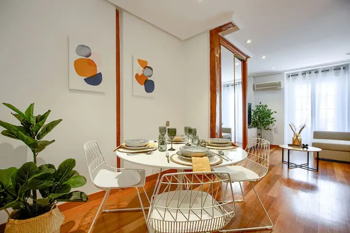 1-Bedroom Apartment in Plaza de las Comendadoras, Madrid (1530591) ROOM 2