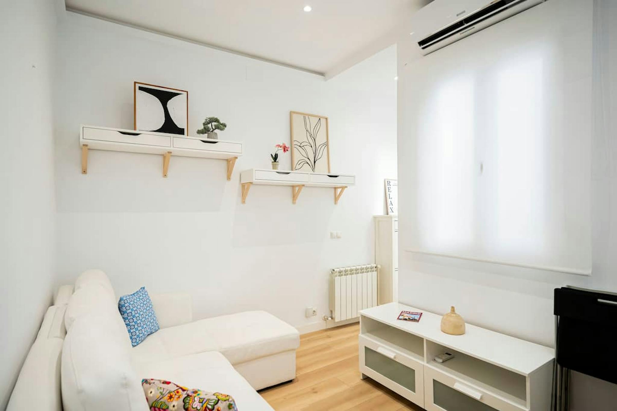 Calle del Amparo, Madrid preview