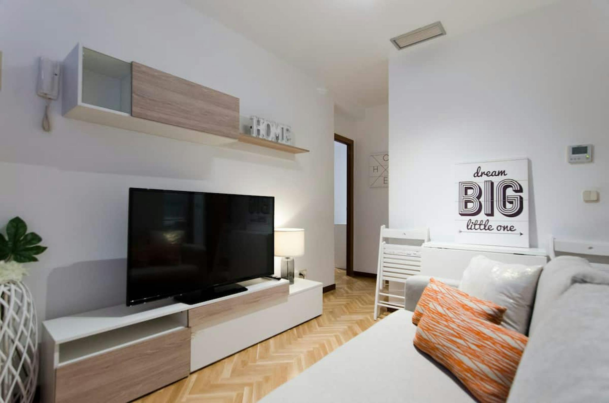 Calle de Ponzano, Madrid preview