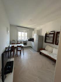 Private room for rent for €900 per month in Milan, Viale Teodorico