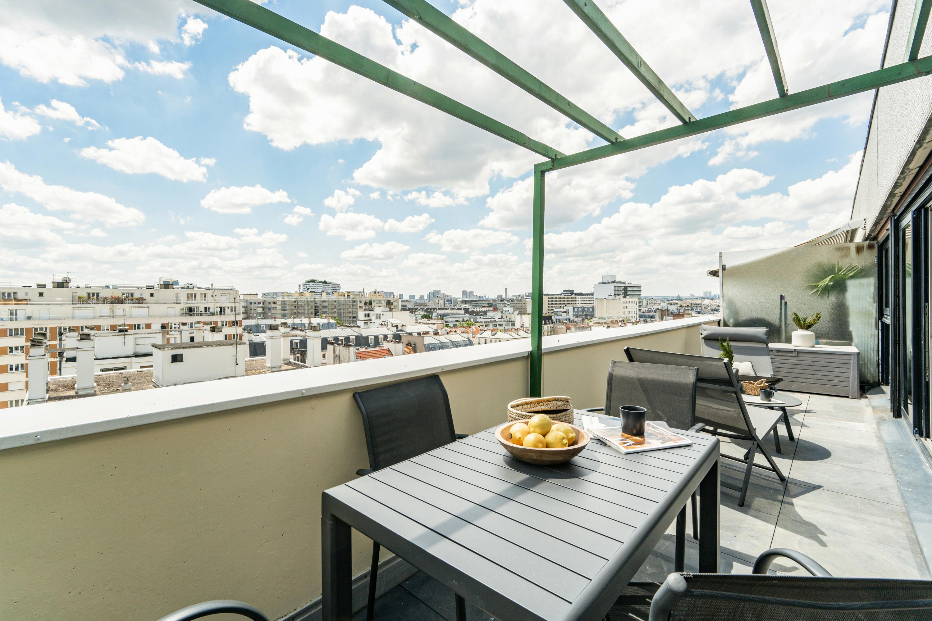 Apartment for rent for €4,161 per month in Paris, Rue des Boulets