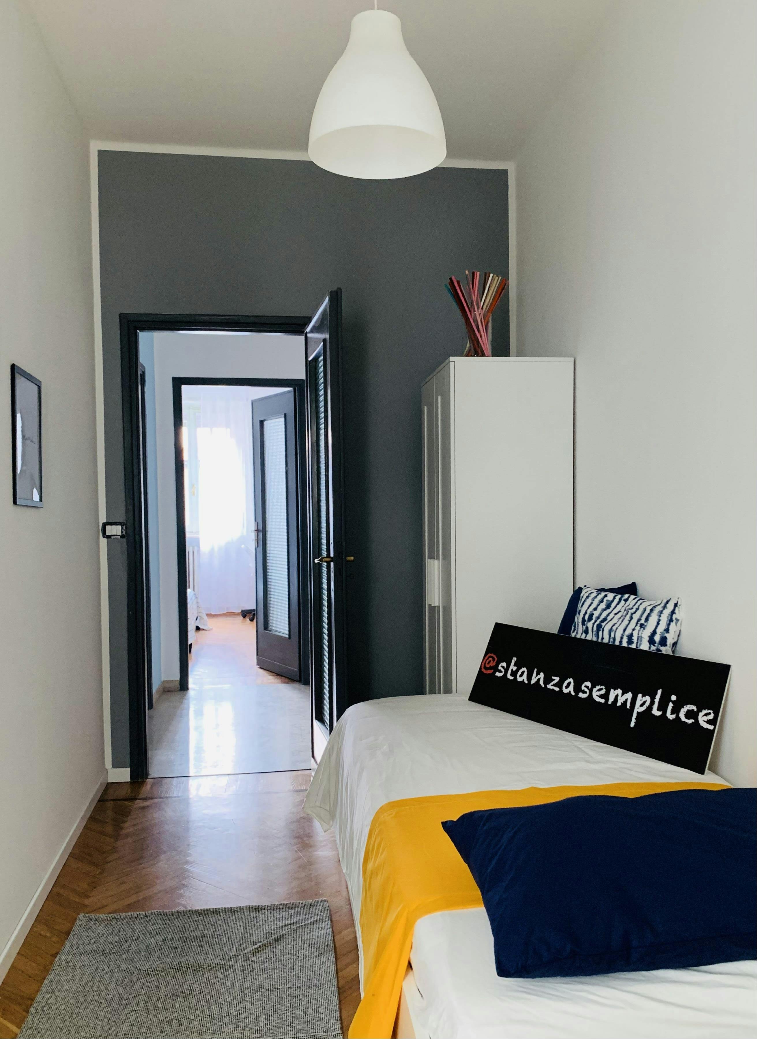 Single room Turin, 1 bed, 9m² — photo 1