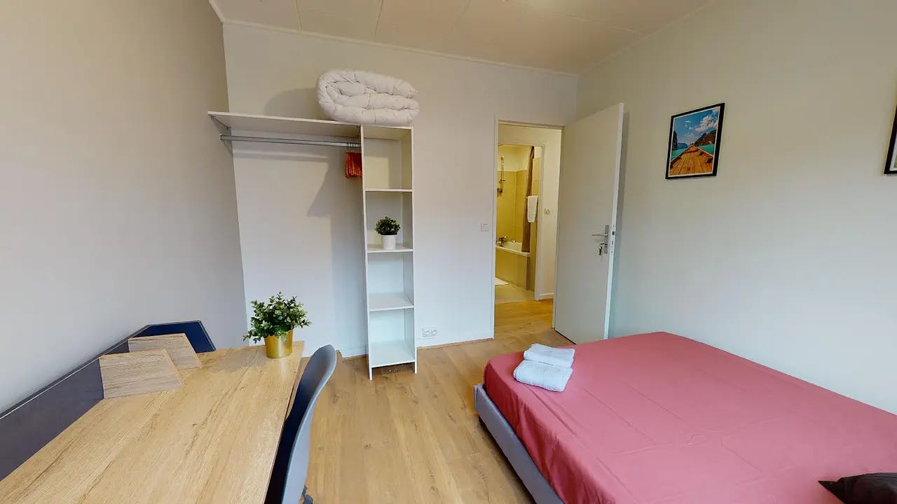 Rue du Petit Revoyet, Oullins-Pierre-Bénite preview