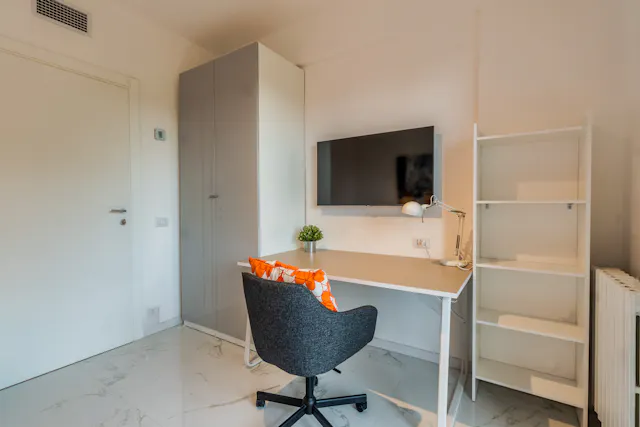 Private room in Via Vittorio Emanuele Orlando, Milan (1530888) room image 2