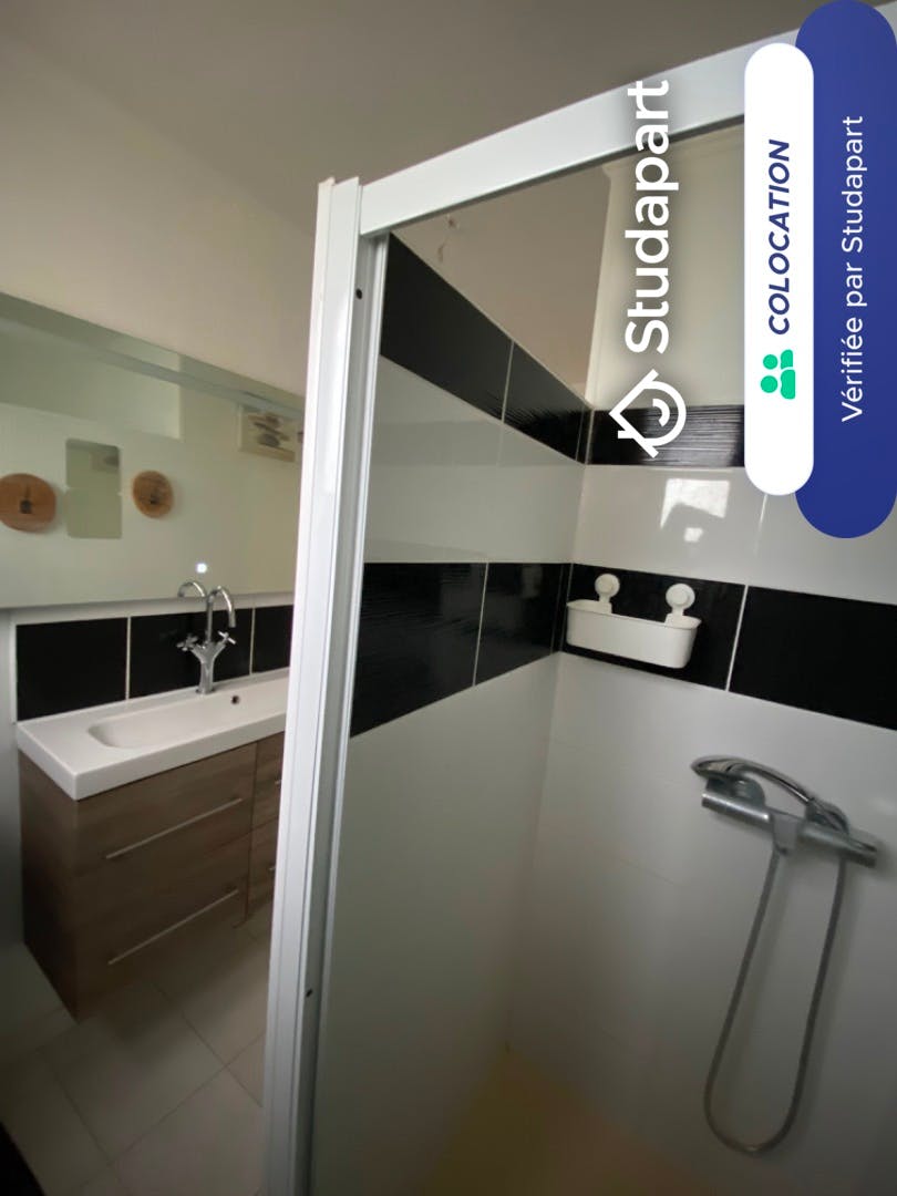 Private room for rent on Rue des Castors, Melun - Όψη 5