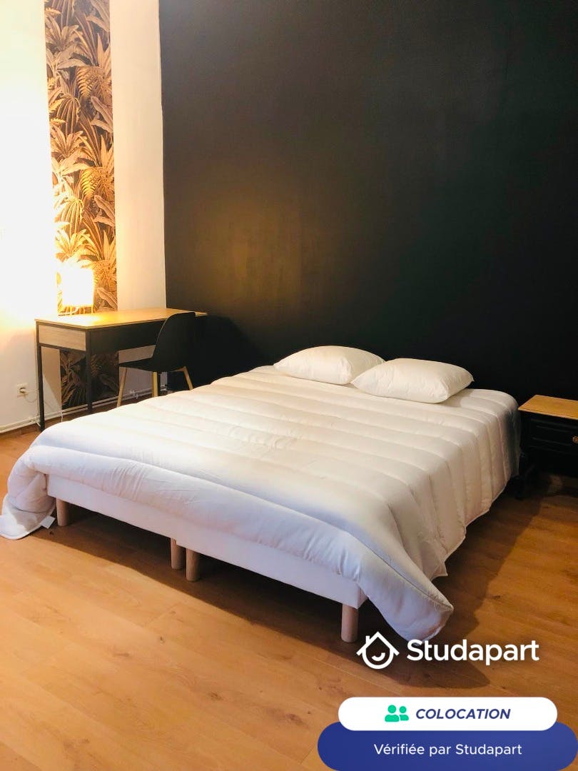 Habitación privada en alquiler por 360 € al mes en Cambrai, Place Fénelon