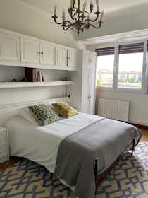 Отдельная комната сдается в аренду за 600 € в месяц в Portugalete, Manuel Calvo kalea