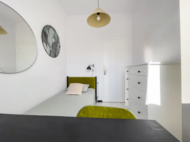 Private room in Calle Capitán Amador, Alicante (1531022) room image 2